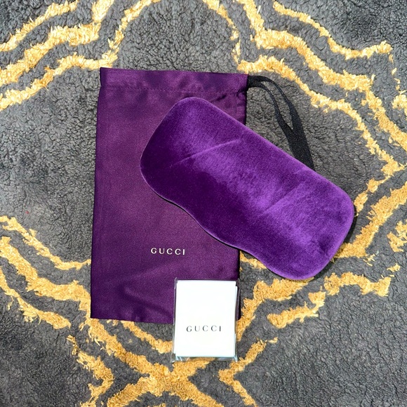 Medium Gucci Velvet Sunglass Case - Picture 2 of 3